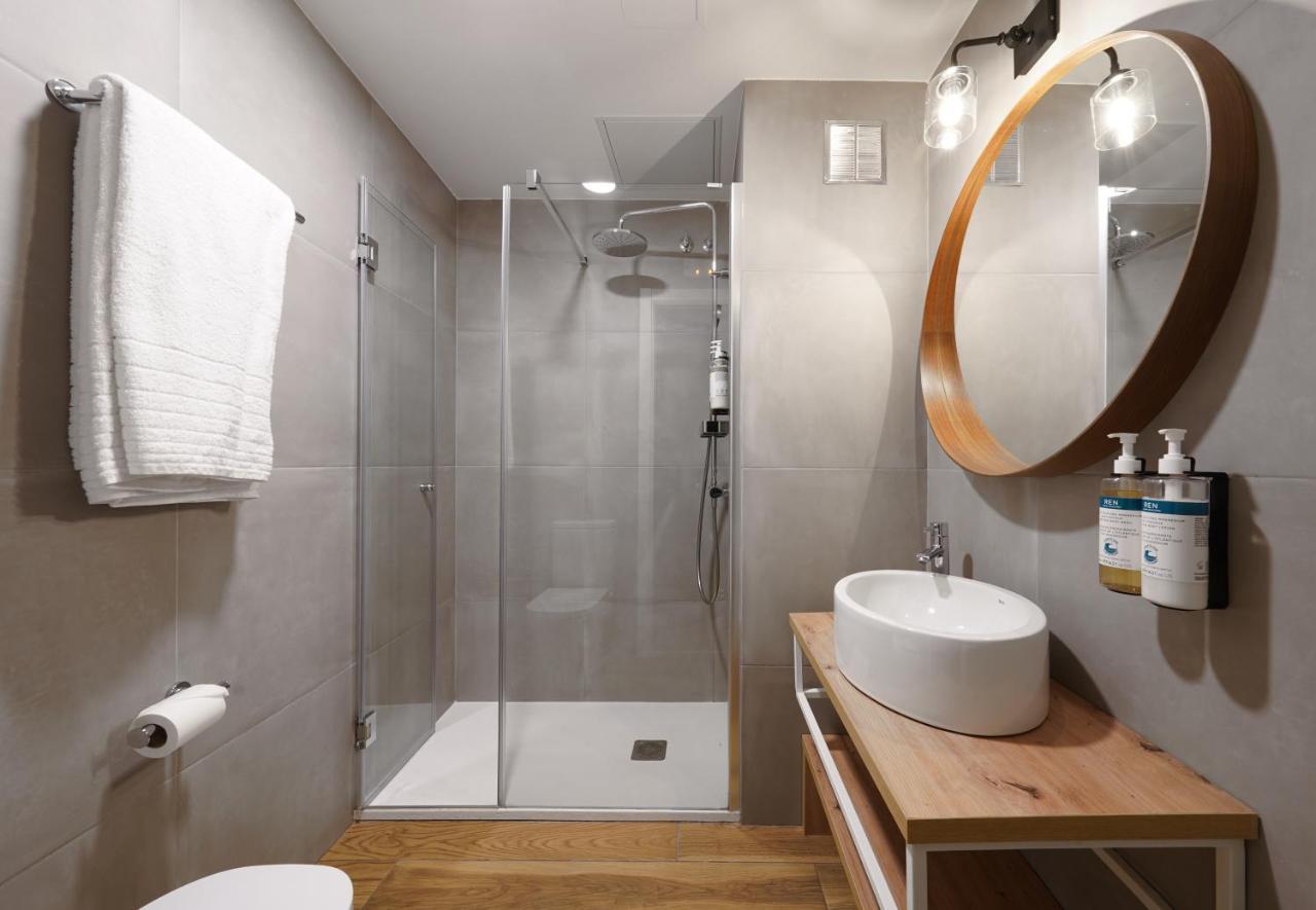Numa Barcelona Brio Aparthotel Buitenkant foto