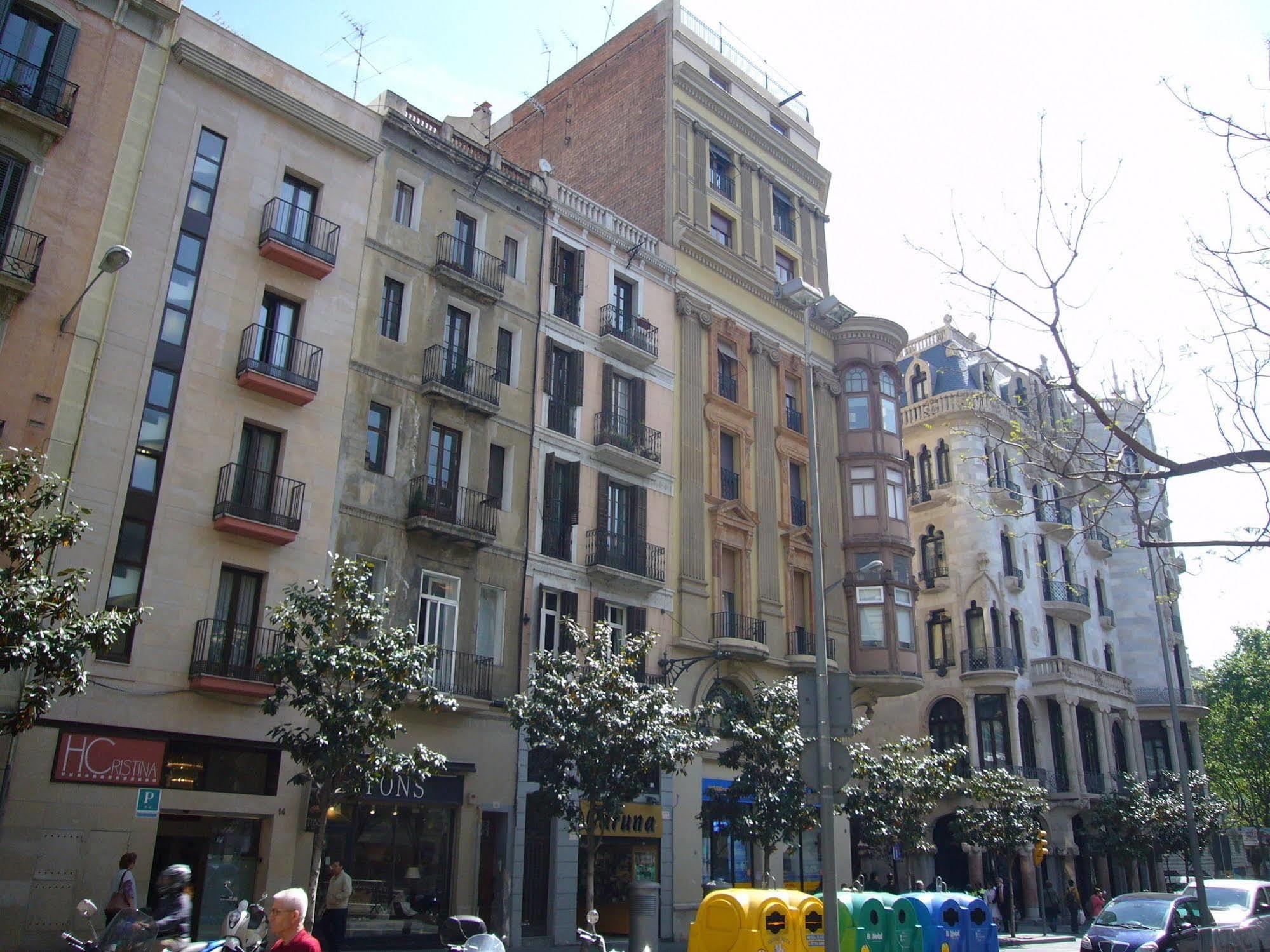 Numa Barcelona Brio Aparthotel Buitenkant foto