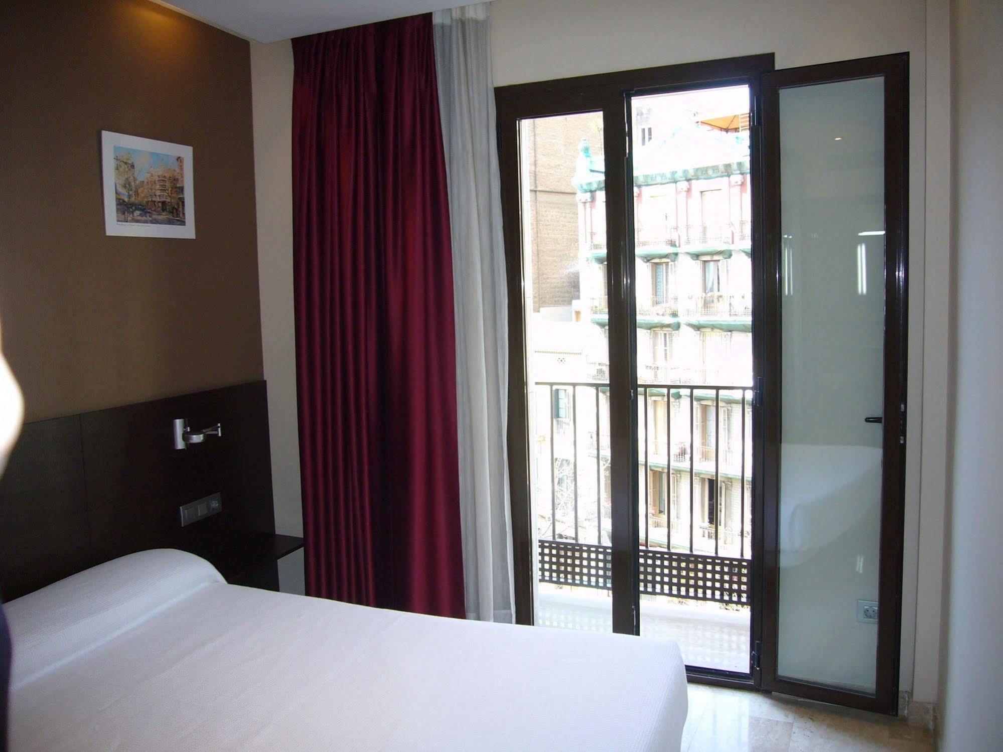 Numa Barcelona Brio Aparthotel Buitenkant foto