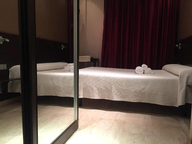 Numa Barcelona Brio Aparthotel Buitenkant foto