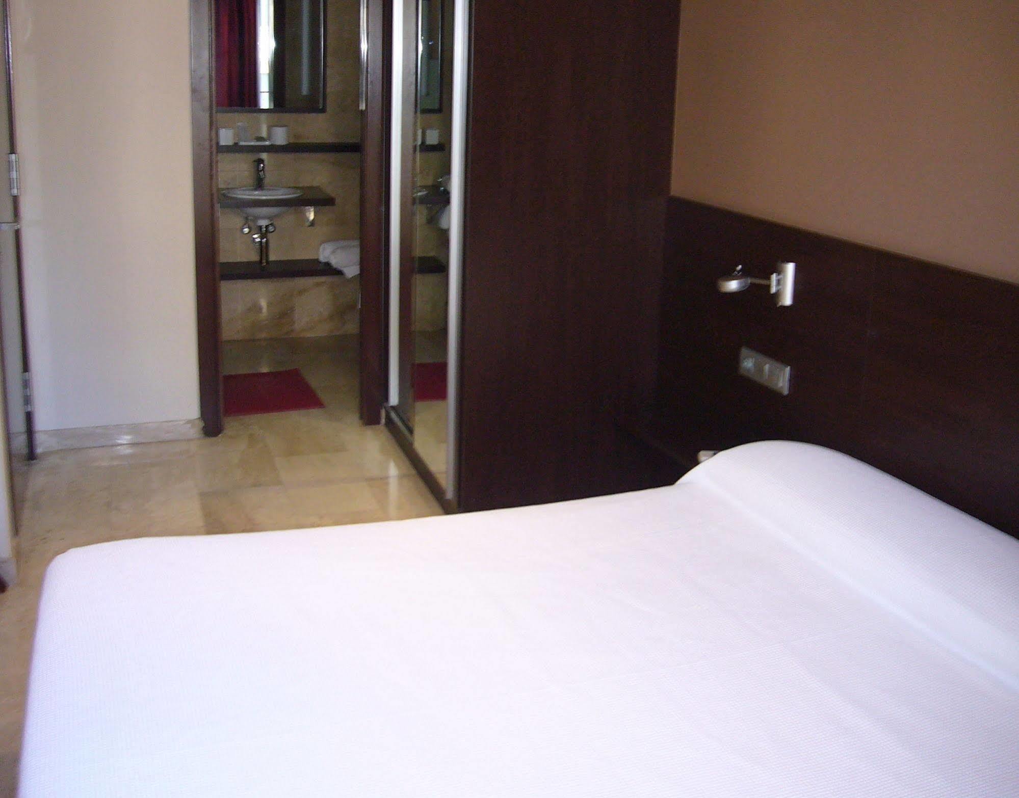 Numa Barcelona Brio Aparthotel Buitenkant foto